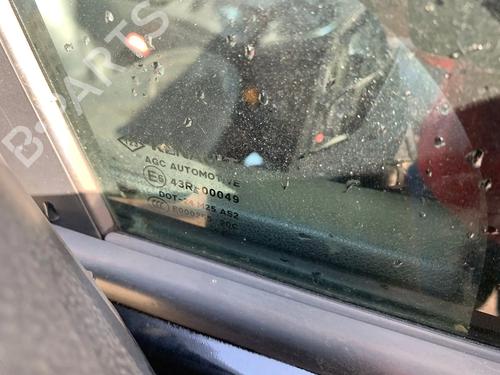 Front right quarter glass RENAULT SCÉNIC III (JZ0/1_) 1.6 dCi (JZ00, JZ12) | BP29942633C112 