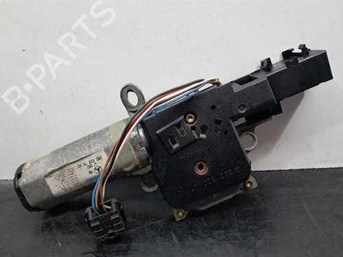 Moteur du toit ouvrant MERCEDES-BENZ C-CLASS (W202) C 250 D (202.125) | BP29945050M60
