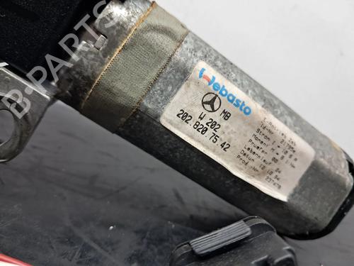 Moteur du toit ouvrant MERCEDES-BENZ C-CLASS (W202) C 250 D (202.125) | BP29945050M60