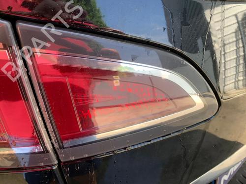 Achterlicht kofferdeksel achterklep links RENAULT SCÉNIC III (JZ0/1_) 1.6 dCi (JZ00, JZ12) (130 hp) 29942649