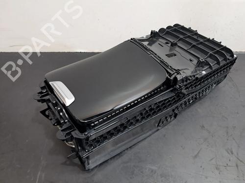 Handskerum MERCEDES-BENZ C-CLASS (W206) C 200 d (206.003) (163 hp) 30053253