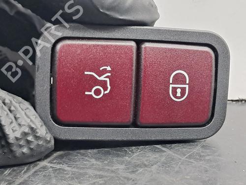 Switch MERCEDES-BENZ C-CLASS (W206) C 200 d (206.003) | BP30135787I30