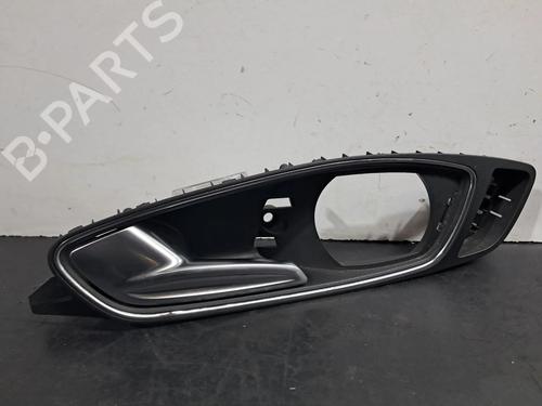 Used Front left interior door handle AUDI A1 Sportback (8XA, 8XF) 1.4 TFSI (185 hp) 30263289