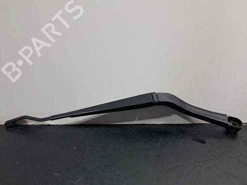 Used Front windshield wiper arm OPEL INSIGNIA A (G09) 2.0 CDTI (68) (163 hp) 30318111