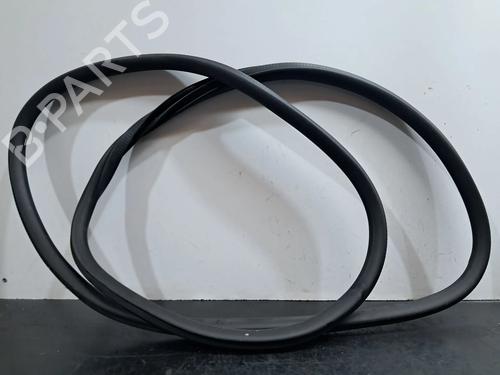 Used Rubber door seal MERCEDES-BENZ C-CLASS (W206) C 200 d (206.003) (163 hp) 30378776