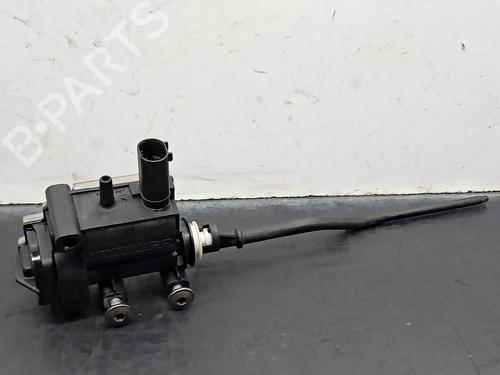 Used Fuel door actuator BMW 1 (E81) 118 d (143 hp) 30379192