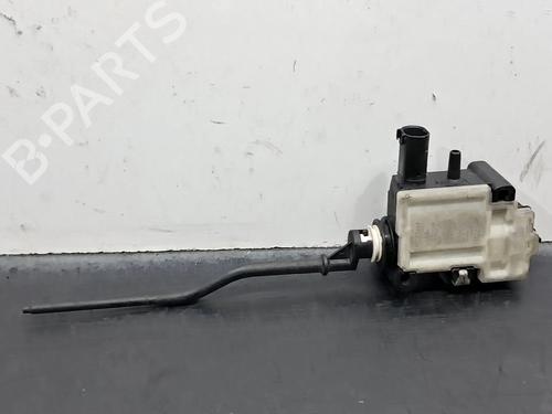 Siłownik klapki wlewu paliwa BMW 1 (E81) 118 d | BP30379192E18 