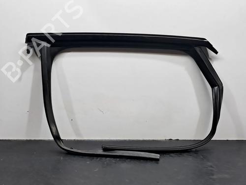 Used Rubber door seal AUDI Q3 Sportback (F3N) 35 TFSI (150 hp) 30528798