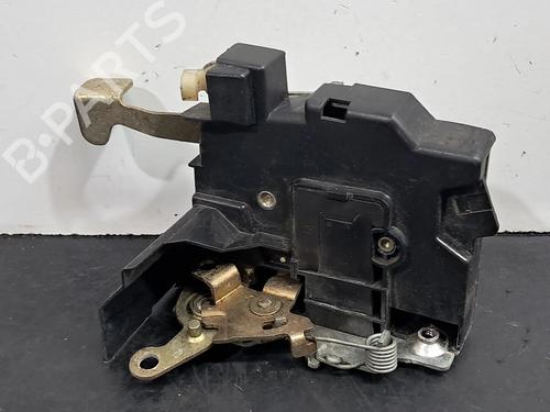 Used Front left lock BMW 5 (E34) 524 td (115 hp) 30530023