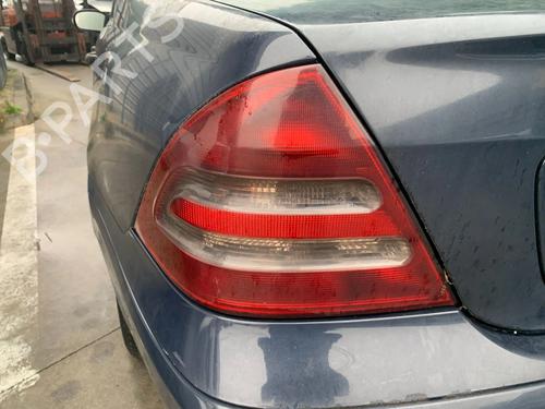 Venstre Baklys MERCEDES-BENZ C-CLASS (W203) C 220 CDI (203.006, 203.008) (143 hp) 30539701