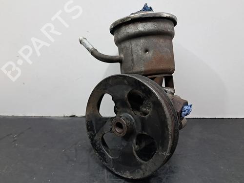 Used Steering pump TOYOTA YARIS (_P1_) 1.0 (SCP10_, SCP10R) (68 hp) 30626361