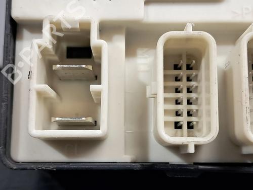 Fuse box RENAULT MEGANE III Hatchback (BZ0/1_, B3_) 1.5 dCi (BZ09, BZ0D, BZ1W, BZ29, BZ14) | BP30657475E1