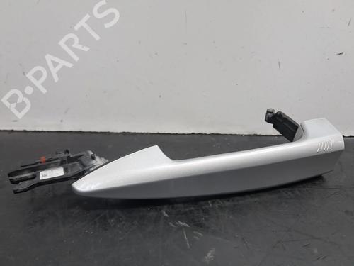 Używane Klamka zewnętrzna drzwi przednich lewych BMW 2 Gran Tourer (F46) 216 d (116 hp) 30725612