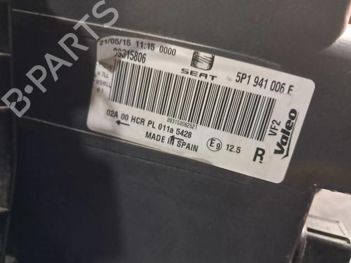 Right headlight SEAT LEON (1P1) 2.0 TDI | BP30732402C29 