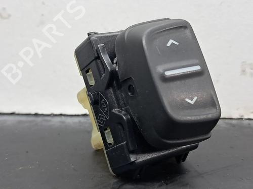 Venstre fortil elrude kontakt DACIA SANDERO II 1.5 dCi 75 / Blue dCi 75 (B8JW, B8M4, B8AH, B8M7, B8M6) (75 hp) 30839571