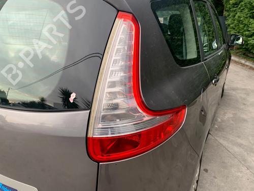Used Right taillight RENAULT GRAND SCÉNIC III (JZ0/1_) 1.2 TCe (JZ11, JZ28) (116 hp) 30912702