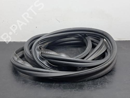 Gummiliste MERCEDES-BENZ GLC (X253) 220 d 4-matic (253.905, 253.903) (170 hp) 30932742