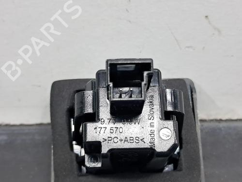 Lampa oświetlenia tablicy rejestracyjnej MERCEDES-BENZ GLC (X253) 220 d 4-matic (253.905, 253.903) | BP30947423I40