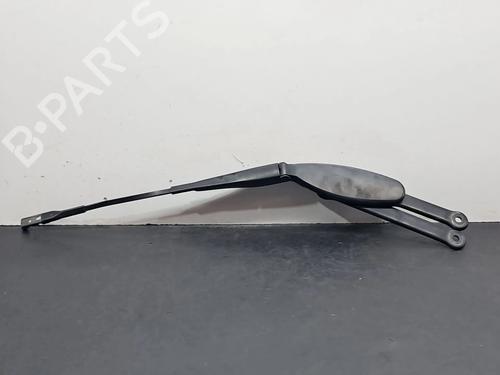 Used Front windshield wiper arm MERCEDES-BENZ GLC (X253) 220 d 4-matic (253.905, 253.903) (170 hp) 30967416