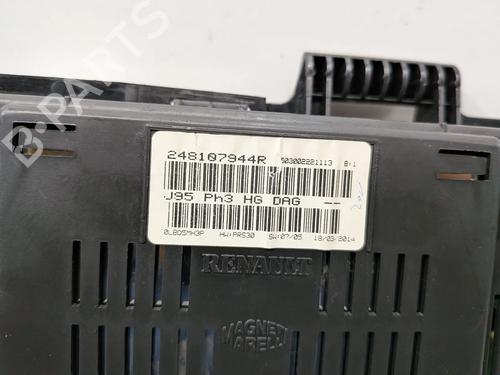 Instrument cluster RENAULT SCÉNIC III (JZ0/1_) 1.6 dCi (JZ00, JZ12) | BP31083867C47 