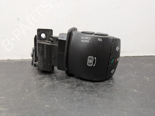 Used Switch RENAULT SCÉNIC III (JZ0/1_) 1.6 dCi (JZ00, JZ12) (130 hp) 31083874