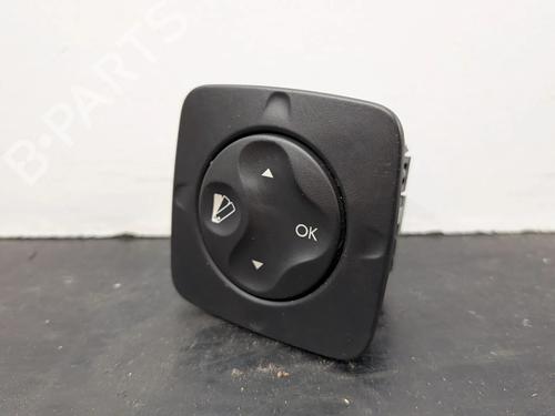 Used Switch RENAULT SCÉNIC III (JZ0/1_) 1.6 dCi (JZ00, JZ12) (130 hp) 31084473