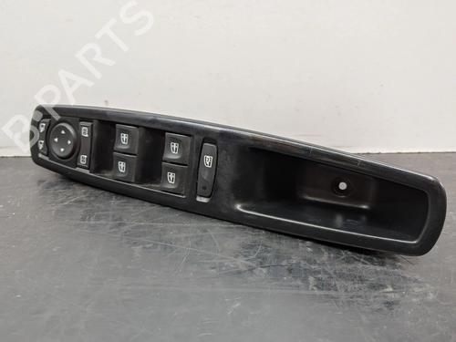 Used Left front window switch RENAULT SCÉNIC III (JZ0/1_) 1.6 dCi (JZ00, JZ12) (130 hp) 31084475