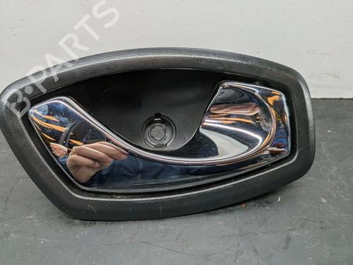 front-right-exterior-door-handle-renault-scenic-iii-jz01_-2008-2009-2010-2011-2012-2013-2014-2015-2016-31084478 main image