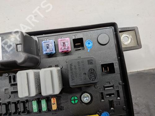 Fuse box OPEL ASTRA H Estate (A04) 1.4 (L35) | BP31115878E1 