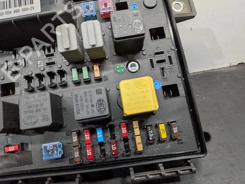 Fuse box OPEL ASTRA H Estate (A04) 1.4 (L35) | BP31115878E1 