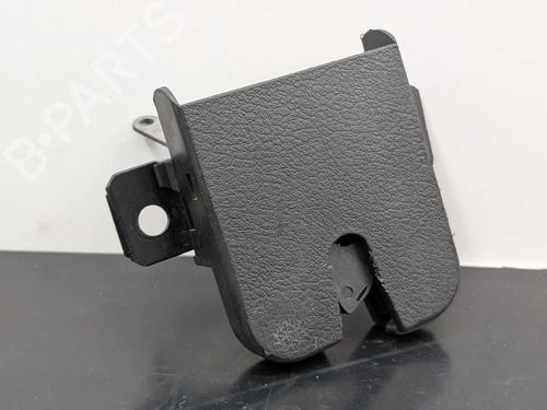 Used Tailgate lock VW GOLF IV (1J1) 1.4 16V (75 hp) 31363295