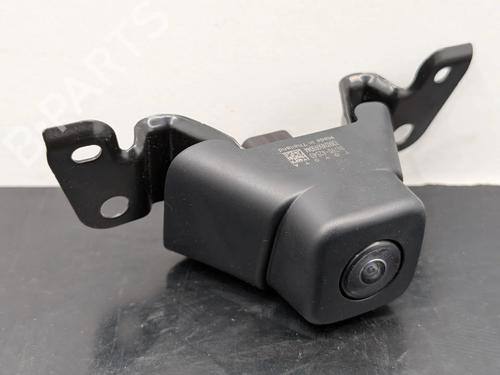 BP31671990E14 main image