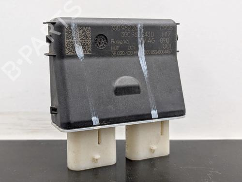 Used Electronic module AUDI Q3 Sportback (F3N) 35 TFSI (150 hp) 31835769