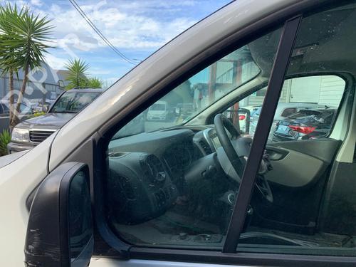 Used Front left quarter glass RENAULT TRAFIC III Van (FG_) 1.6 dCi 120 (FGMK) (121 hp) 31838951