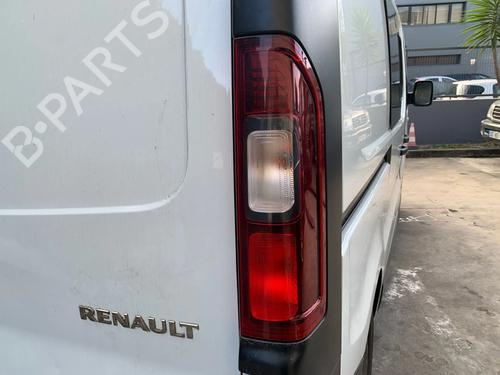 Feu arrière droit RENAULT TRAFIC III Van (FG_) 1.6 dCi 120 (FGMK) (121 hp) 31873874