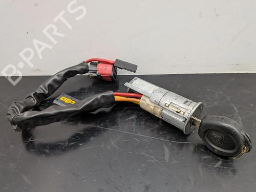Used Ignition barrel PEUGEOT 206 Hatchback (2A/C) 1.1 i (60 hp) 31875243