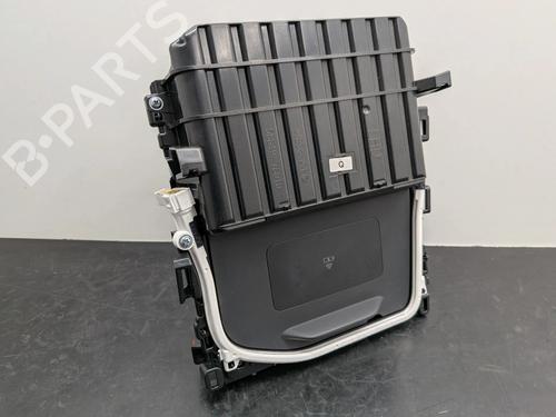 Handskerum LEXUS NX II (_A2_, _H2_) 450h+ E-Four (AAZH26) (309 hp) 31994139