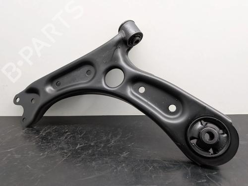 Used Left front suspension arm HYUNDAI i30 (PDE, PD, PDEN) 2.0 N (275 hp) 32069082