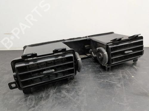 Used Air vent NISSAN PATROL GR IV (Y60, GR) 2.8 TD (Y60A) (116 hp) 32196735