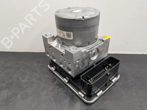 Used ABS pump VW GOLF VII (5G1, BQ1, BE1, BE2) 1.6 TDI (105 hp) 32240709