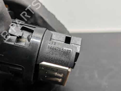 Electronic module CITROËN C4 II (NC_) 1.2 THP 130 (NCHNYM, NCHNYT) | BP32274171M83