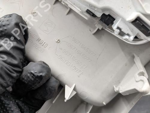 Interior roof light CITROËN C4 II (NC_) 1.2 THP 130 (NCHNYM, NCHNYT) | BP32284063I8 