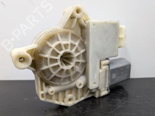 Used Left front window motor Left front window motor PEUGEOT 308 SW II (LC_, LJ_, LR_, LX_, L4_) 1.6 BlueHDi 120 (120 hp) 32441583 32441583