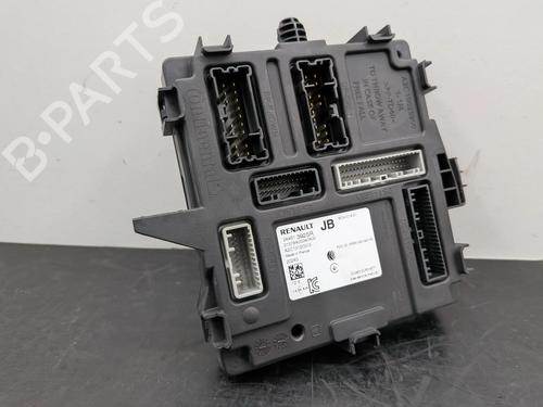 Used Fuse box RENAULT TALISMAN (LP_) 2.0 Blue dCi 200 (LPAL) (200 hp) 32505866