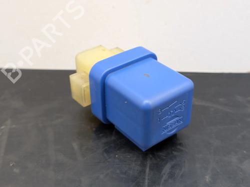 Used Switch Switch NISSAN PATROL GR IV (Y60, GR) 2.8 TD (Y60A) (116 hp) 32530224 32530224