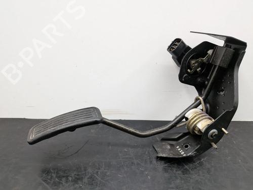 Pedale TOYOTA AVENSIS (_T25_) 2.0 D-4D (CDT250_, CDT250R) (116 hp) 32656960