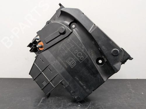 Used Fuse box Fuse box FORD FOCUS III 1.0 EcoBoost (100 hp) 32758961 32758961