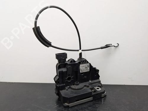 Cerradura puerta delantera derecha OPEL CORSA D (S07) 1.2 (L08, L68) (80 hp) 32845956