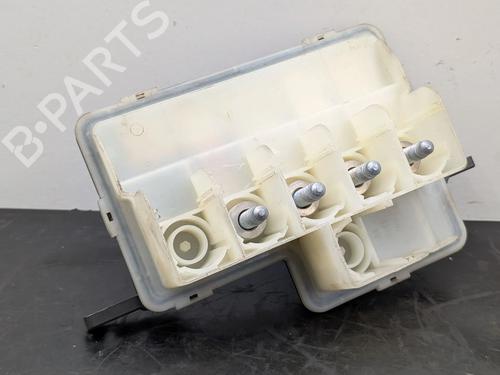Used Fuse box Fuse box MERCEDES-BENZ C-CLASS (W206) C 200 d (206.003) (163 hp) 32846819 32846819