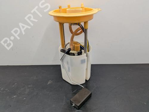 Bränslepump VW GOLF VI (5K1) 2.0 TDI (110 hp) 33001099